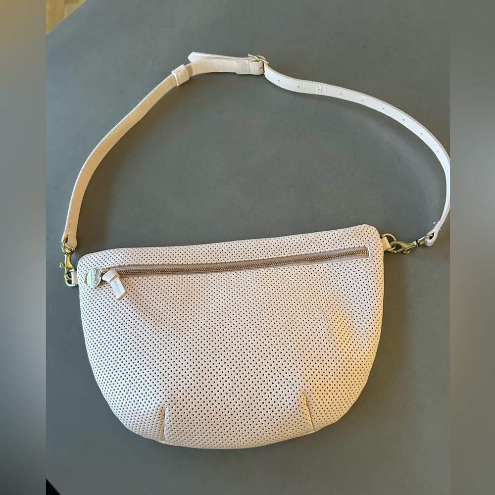 Clare V Grande Fanny